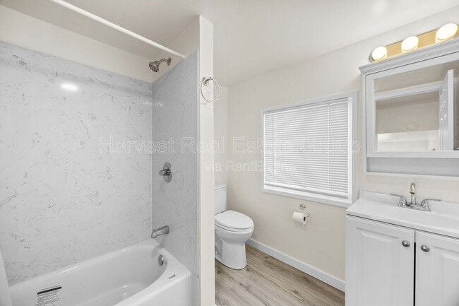 Building Photo - 3947 Angelo Ave