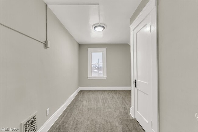 Building Photo - 1501 Botany Ave