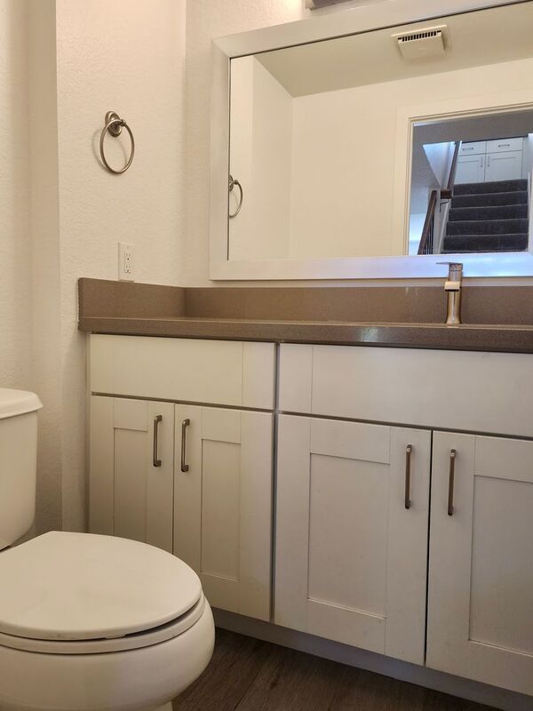 Building Photo - 5151 Walnut Ave