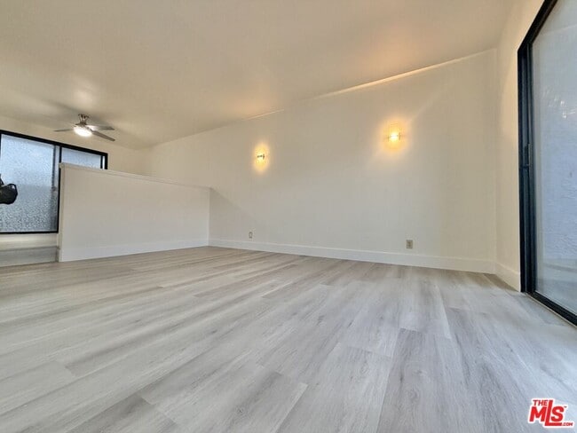 Building Photo - 31 Eastern Ave