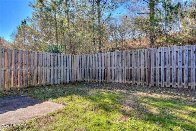 Building Photo - 358 Bowen Falls