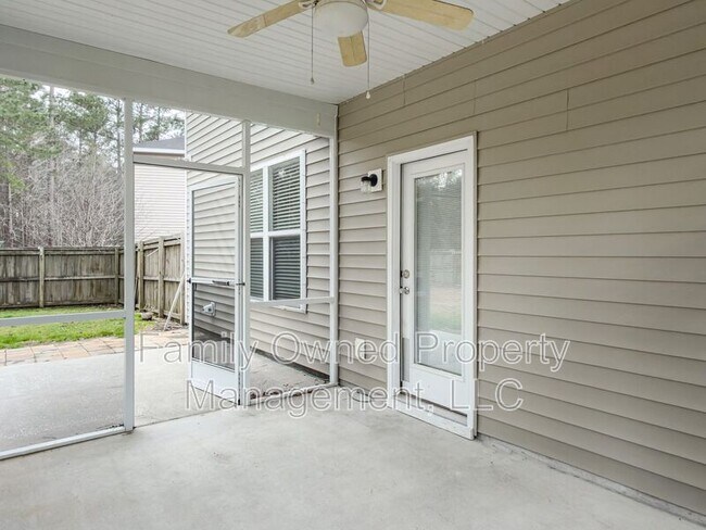 Building Photo - 159 Meadow Wood Rd