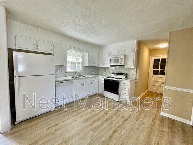 Building Photo - 5967 Lake Trail Dr