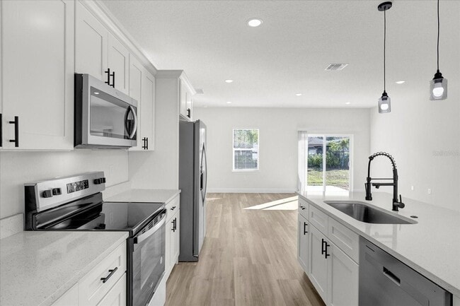 Building Photo - 15315 SW 52nd Cir