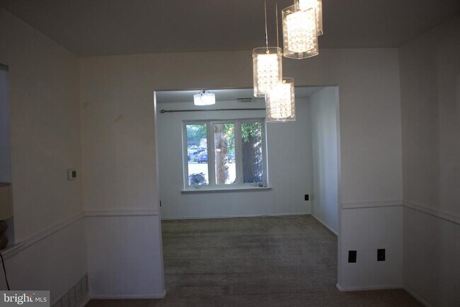 Building Photo - 34 Heron Pl