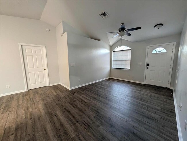 Building Photo - 1511 SW Shorewood Dr