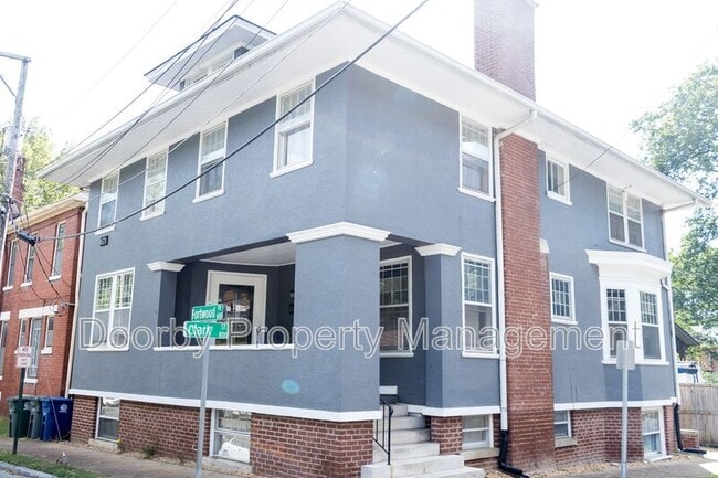 Building Photo - 621 Fortwood Pl