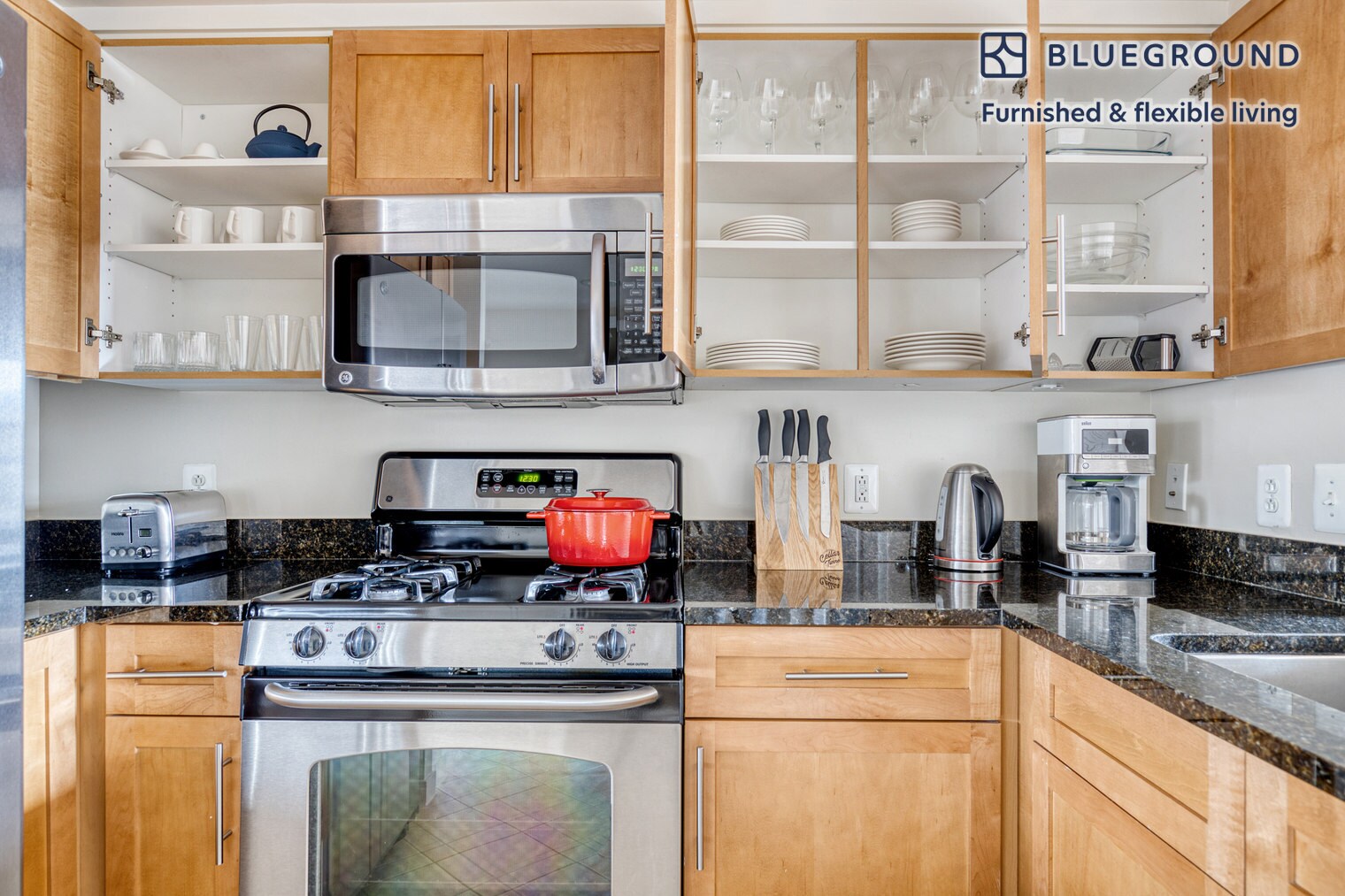 Building Photo - 550 14th Rd S