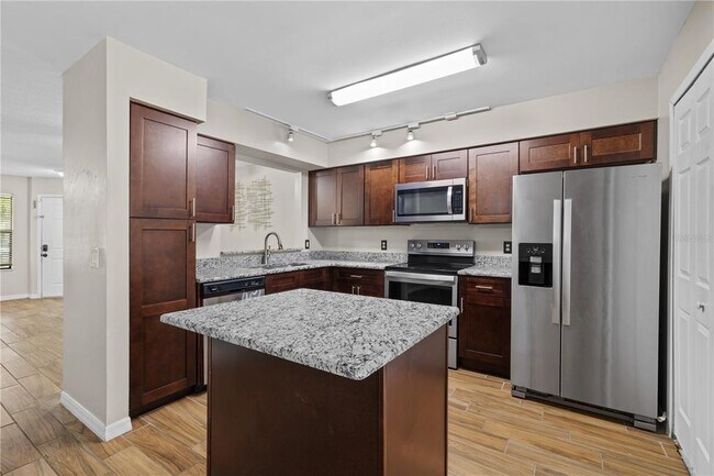 Building Photo - 2941 Lowell Ct