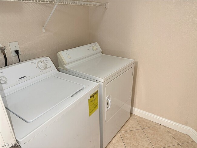 Building Photo - 5055 W Hacienda Ave