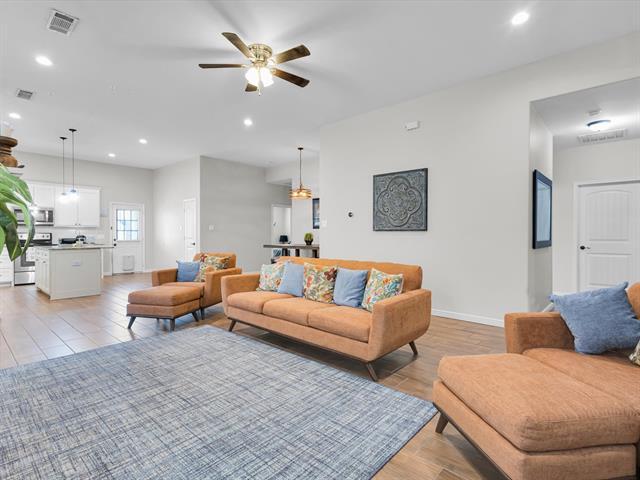 Building Photo - 10149 Lone Eagle Dr