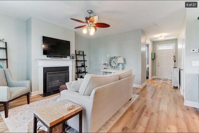 Building Photo - 106 Hampton Dr