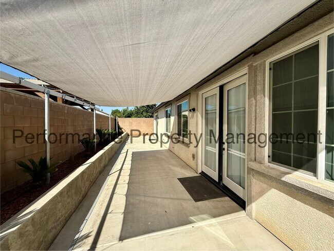 Building Photo - 10400 Garden View Ln