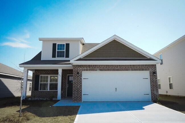 Building Photo - Available Soon!