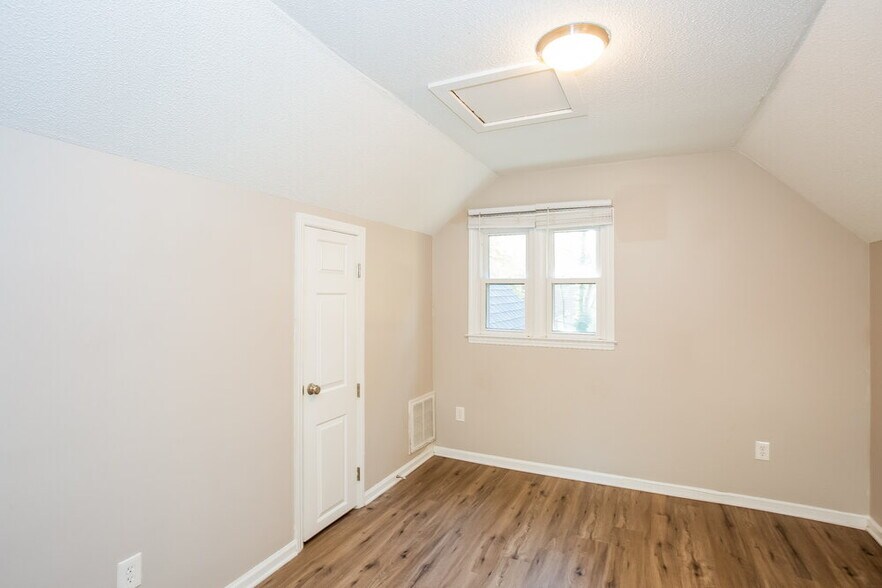 Building Photo - 11621 Shandon Cir