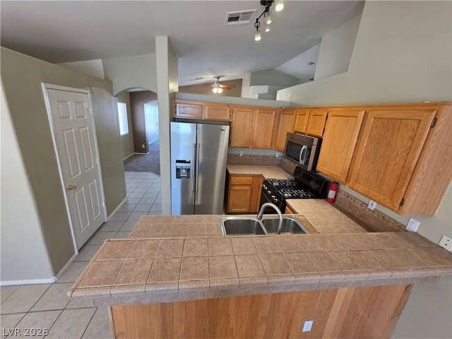 Building Photo - 6674 Jordan River Dr