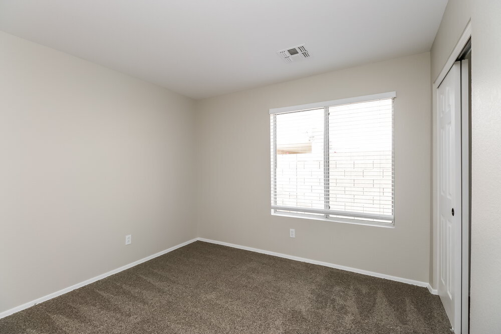 Building Photo - 3526 N Ravine