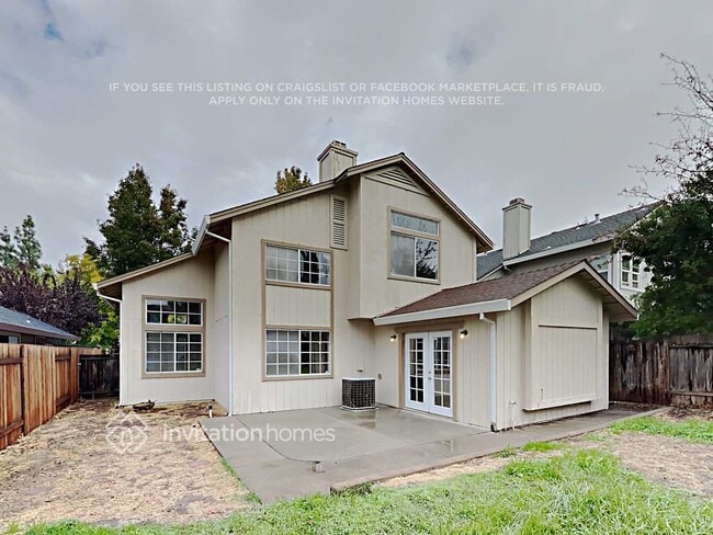 Building Photo - 8355 Lonely Hill Way