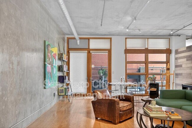 Building Photo - 877 Island Ave