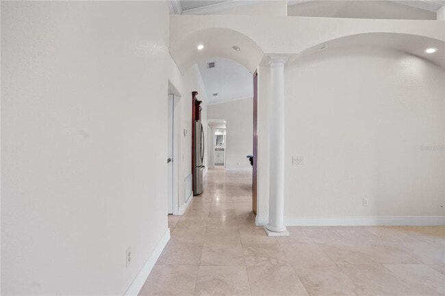 Building Photo - 6766 Edgeworth Dr