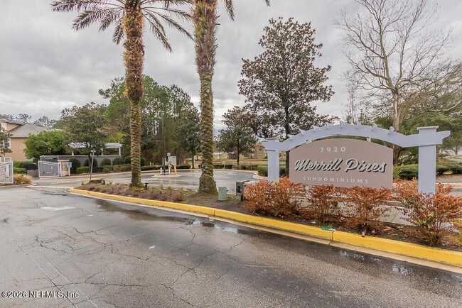 Building Photo - 7920 MERRILL Rd