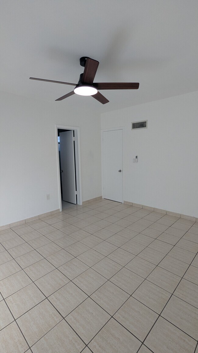 Building Photo - 235 Bird Rd