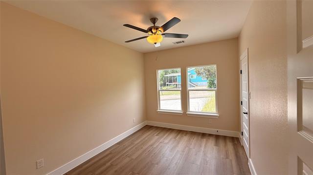 Building Photo - 2619 Creekview Dr