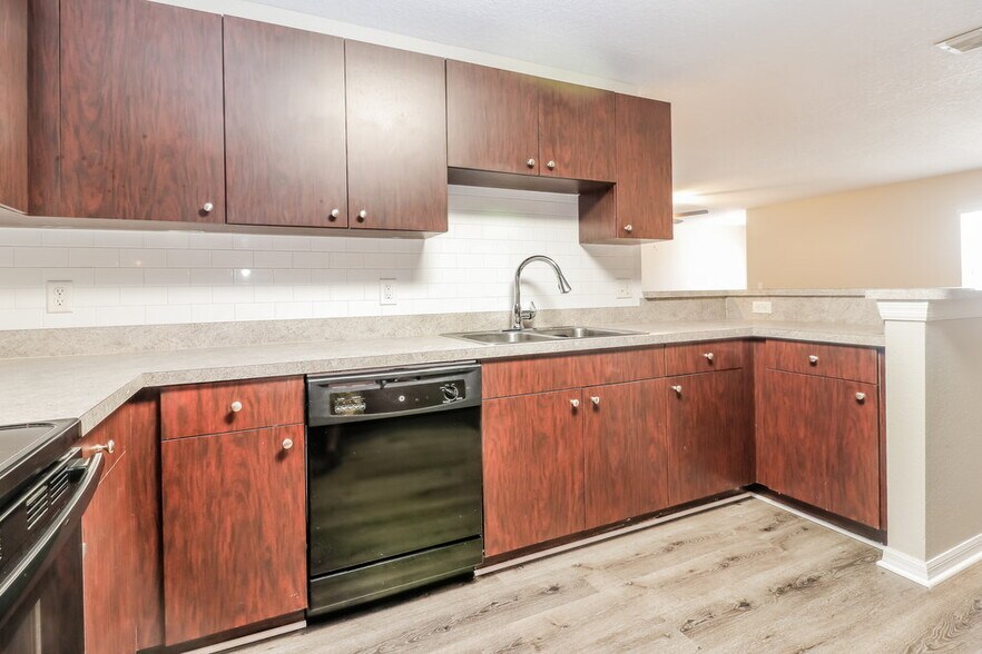 Building Photo - 2305 Unity Village Dr