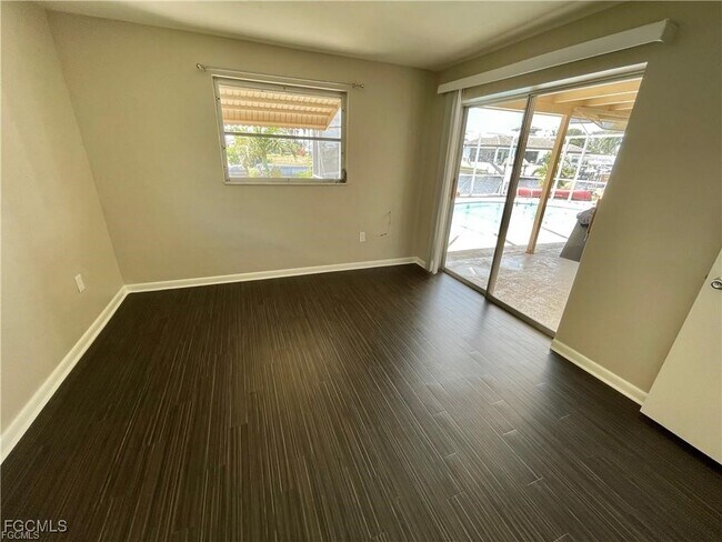 Building Photo - 5330 Majestic Ct