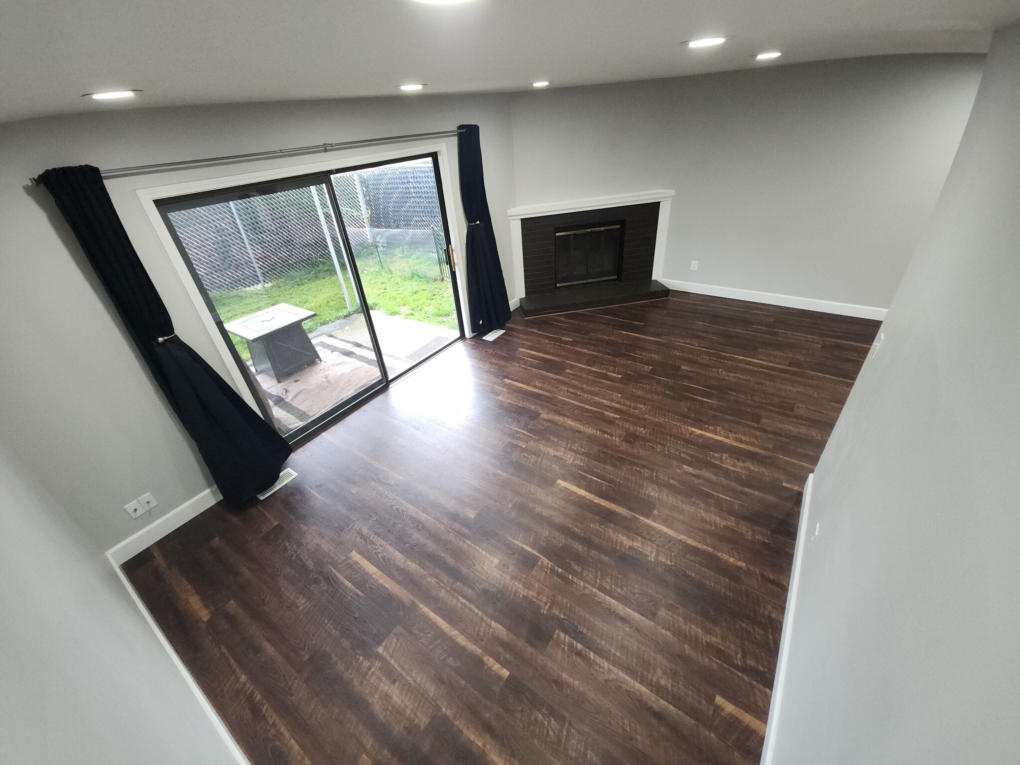 Building Photo - 38 NE 143rd Ave