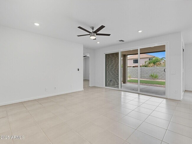 Building Photo - 3104 Bee Trl