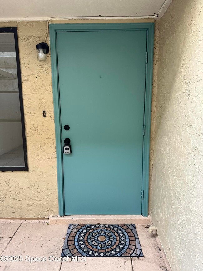 Building Photo - 1441 Sheafe Ave NE