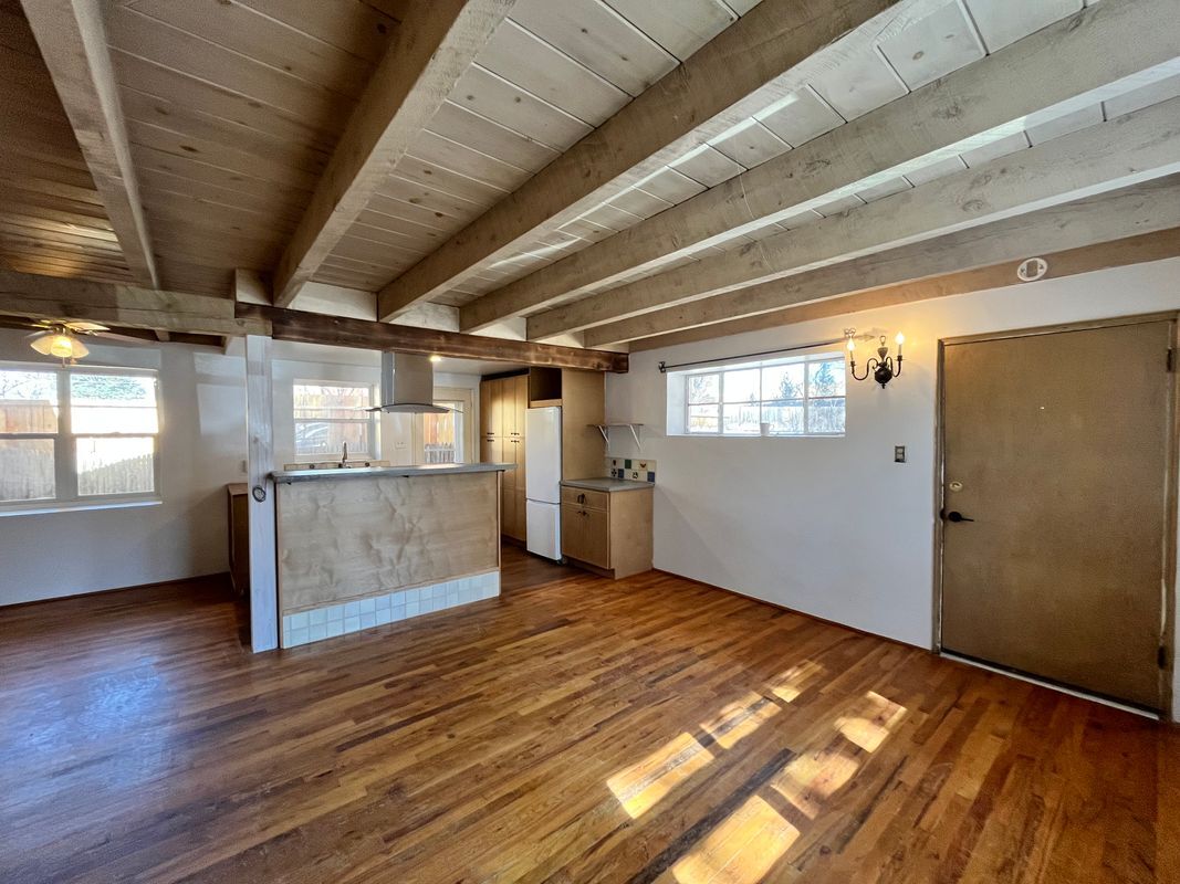 Building Photo - 410 Liebert St