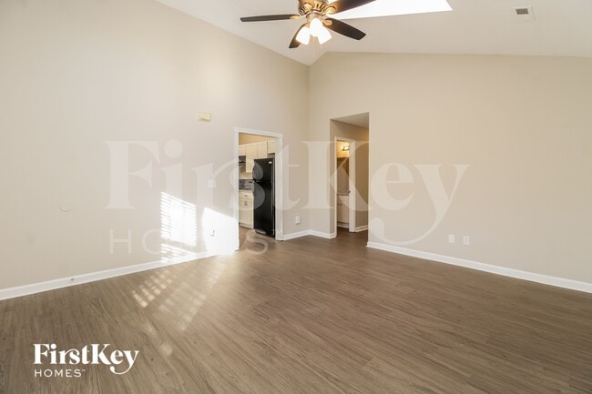 Building Photo - 4705 Meadowcroft Rd