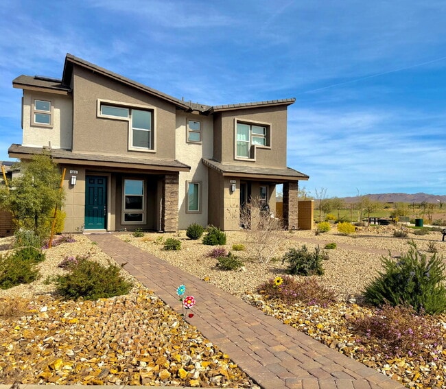 Building Photo - 3 Bedroom Townhome for Rent in Cadence Henderson | Solar Home | Master-Planned Community Near Las...