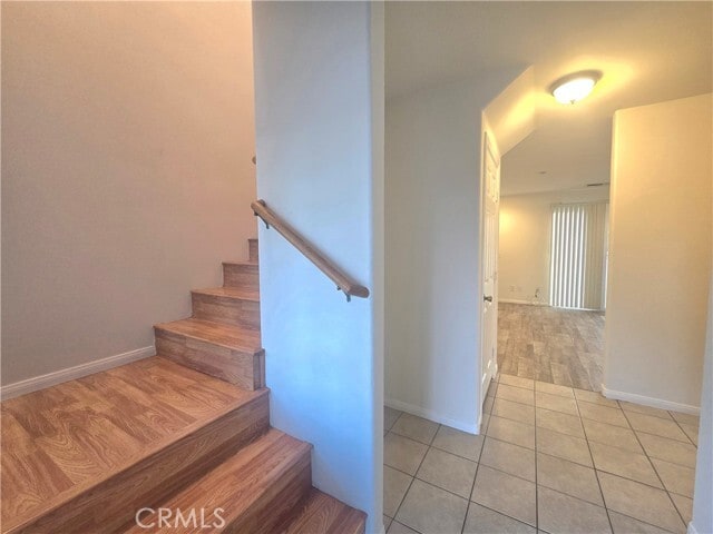 Building Photo - 410 E Arrow Hwy