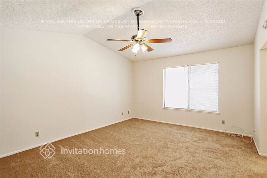 Building Photo - 610 E Eldorado Ln