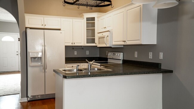 Building Photo - 714 Spence Enclave Ln