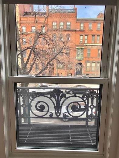 Building Photo - 117 Beacon St