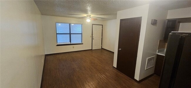 Building Photo - 635 Whitham Ave