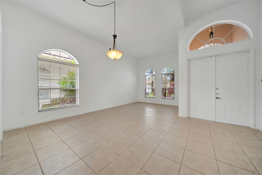 Building Photo - 7314 NW 19th Ct