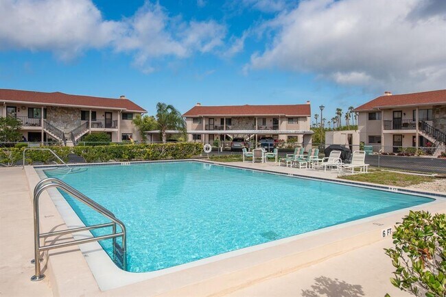 Building Photo - 9910 Eagles Point Cir