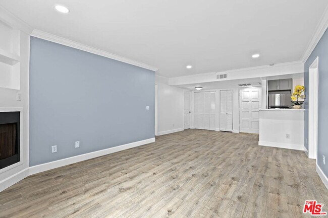 Building Photo - 1527 9th St