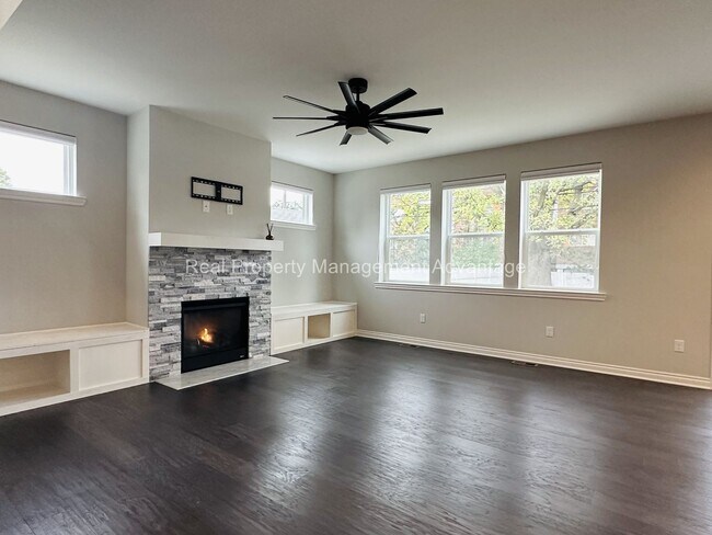Building Photo - Stunning Contemporary New Build in Northwest Royal Oak