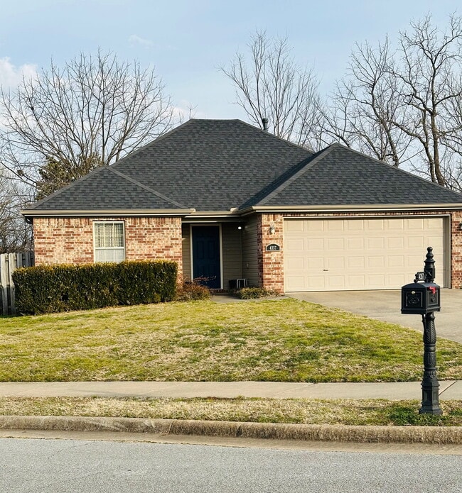 Building Photo - 4357 Beacon Ct