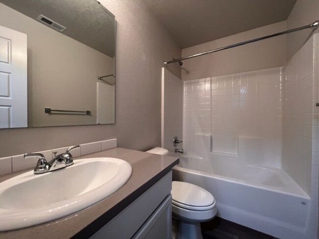 Building Photo - Comfort and Luxury Single Family Home