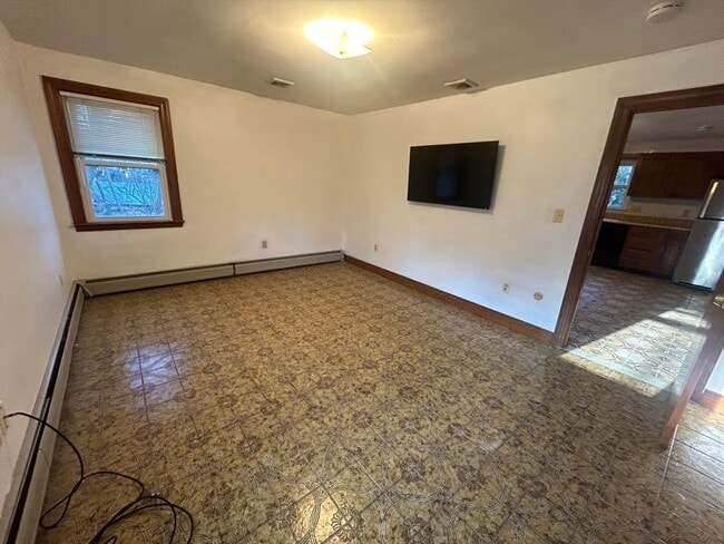 Building Photo - 22 Norcross St