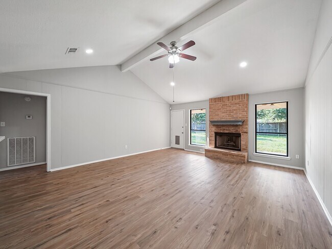 Building Photo - 327 Muirwood Ln
