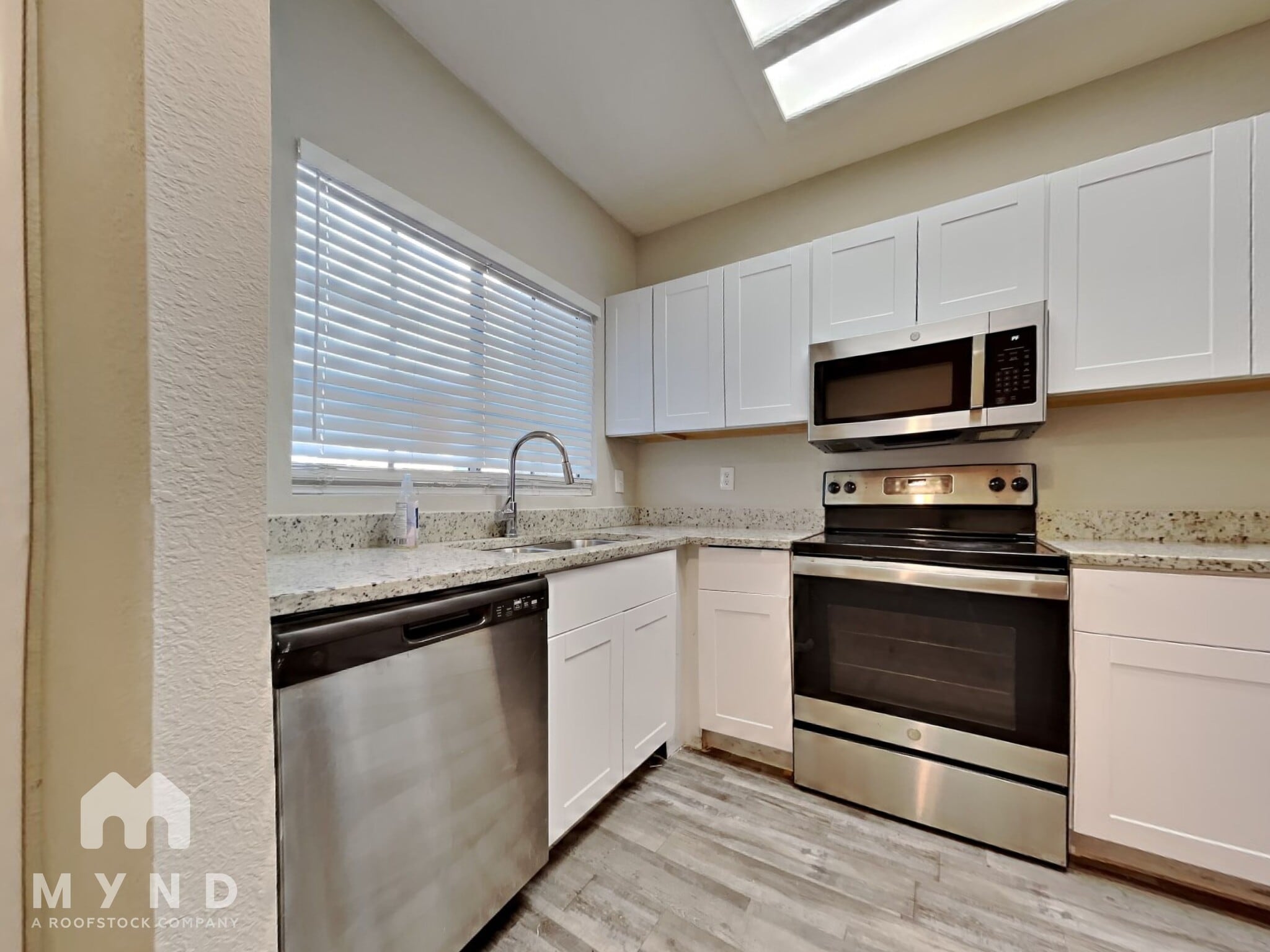 Building Photo - 7801 N 44th Dr