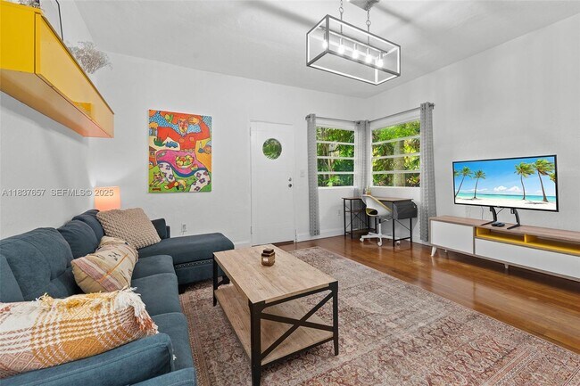 Building Photo - 1211 Pennsylvania Ave